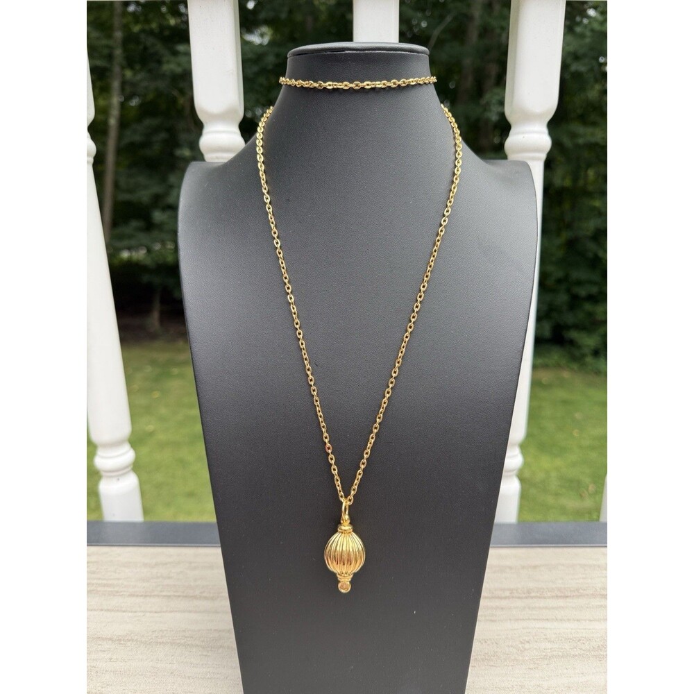 Vintage estate Princess House Luminous Empress Pendant Gold Tone Necklace 36 In